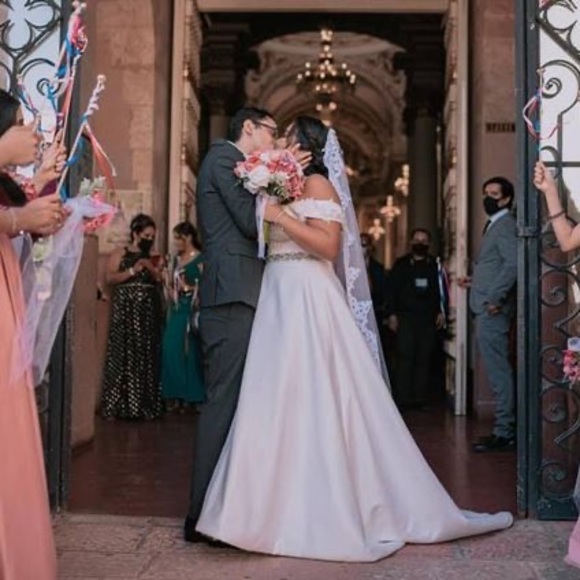 Meet your Posher, Anel - Picture 1 of 1